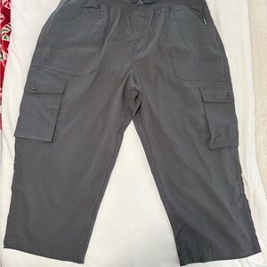 Womens Gray Cargo capris